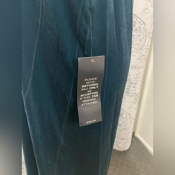 BCBGMAXAZRIA | Elana “Midnight Teal” Velvet Dress - Picture 5 of 12